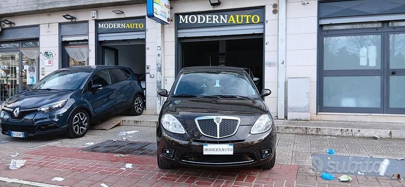 Usata Lancia Ypsilon 59 CV (43 kW) 2009 Marrone Utilitaria