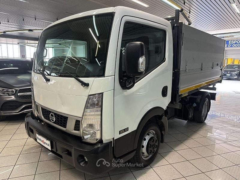 Usata Nissan Cabstar 131 CV (96 kW) 2020 Bianco Pick-up