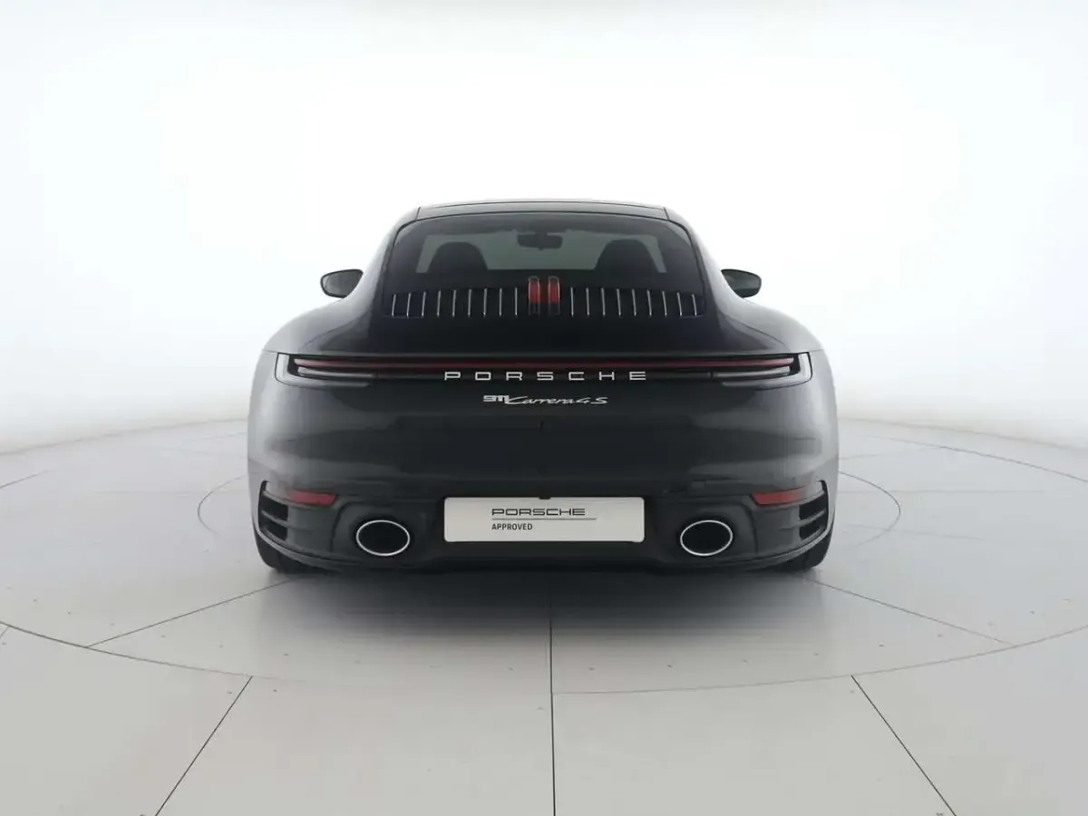 Usata Porsche 911 Carrera 4S 450 CV (330 kW) 2019 2t nero jet metallizzato Coupé