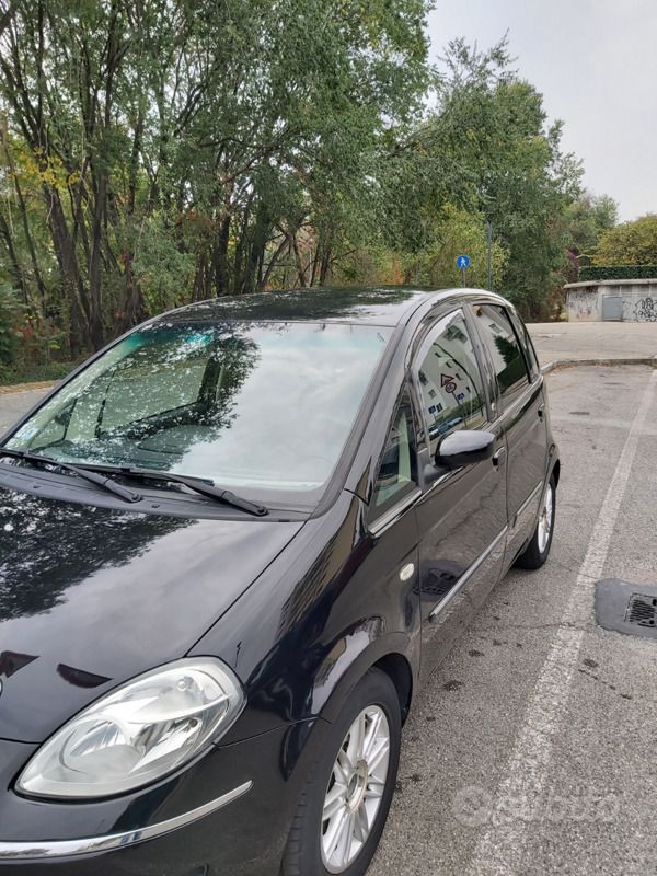 Usata Lancia Musa 77 CV (56 kW) 2009 Nero Monovolume