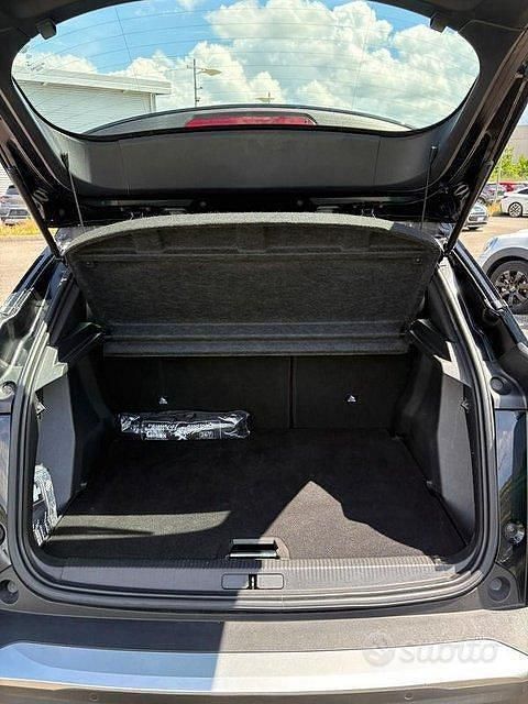Usata Peugeot 2008 Allure 110 CV (80 kW) 2021 Nero SUV