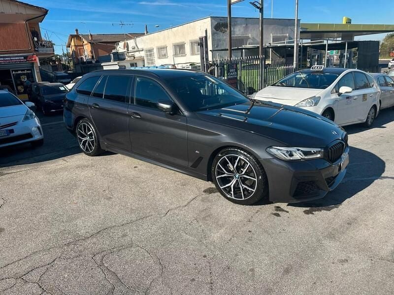 Usata BMW 520 M Sport 190 CV (139 kW) 2021 Grigio Station wagon