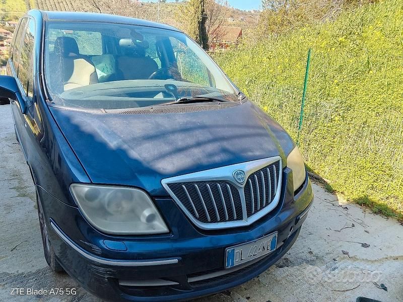 Usata Lancia Phedra 120 CV (88 kW) 2009 Blu Monovolume