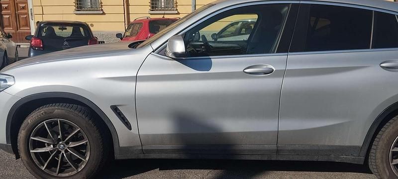Usata BMW X4 184 CV (135 kW) 2021 Argento SUV