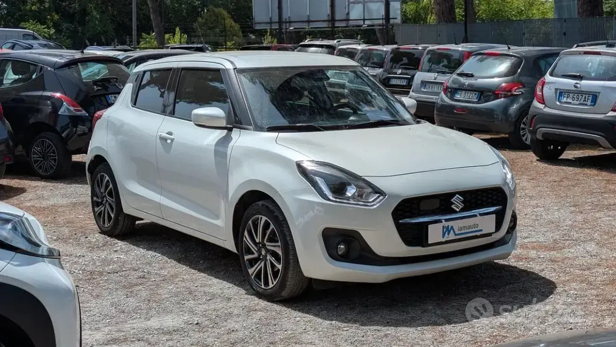 Usata Suzuki Swift 83 CV (61 kW) 2024 Bianco Utilitaria