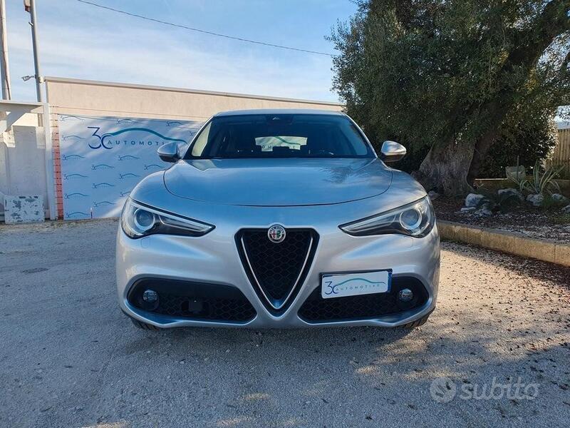 Usato 2018 Alfa Romeo Stelvio 2.1 Diesel 179 CV (24.800 €)