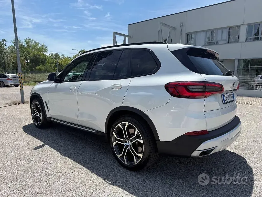 Usata BMW X5 M Sport 265 CV (194 kW) 2021 Bianco SUV