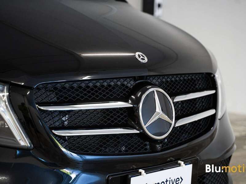 Usata Mercedes V250 Sport 190 CV (139 kW) 2023 Nero Monovolume