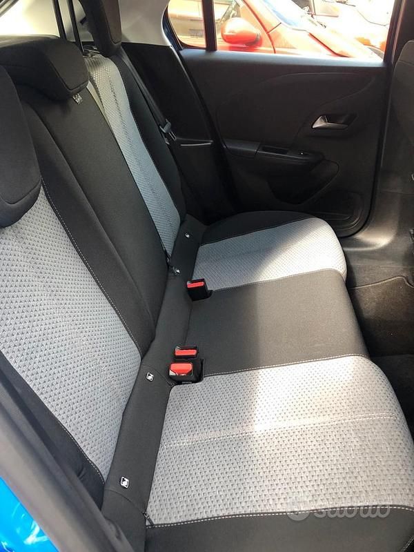 Usata Opel Corsa 75 CV (55 kW) 2024 Blu Berlina