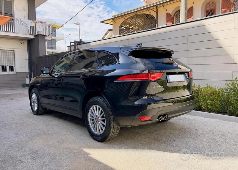 Usata Jaguar F-Pace 180 CV (132 kW) 2018 Nero SUV