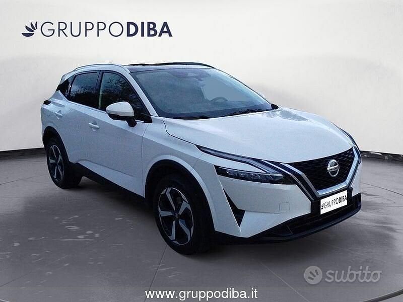 Usata Nissan Qashqai N-Connecta 140 CV (102 kW) 2021 Bianco SUV