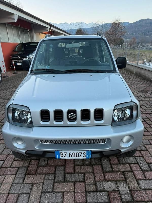Grigio Usata 2002 Suzuki Jimny SUV | 9500 € (Buon prezzo) - Immagine 1/4