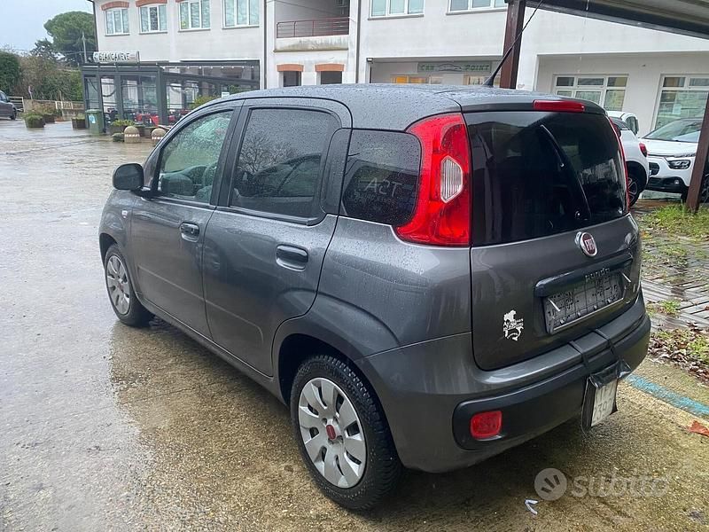 Usata Fiat Panda Lounge 69 CV (50 kW) 2019 Grigio Utilitaria