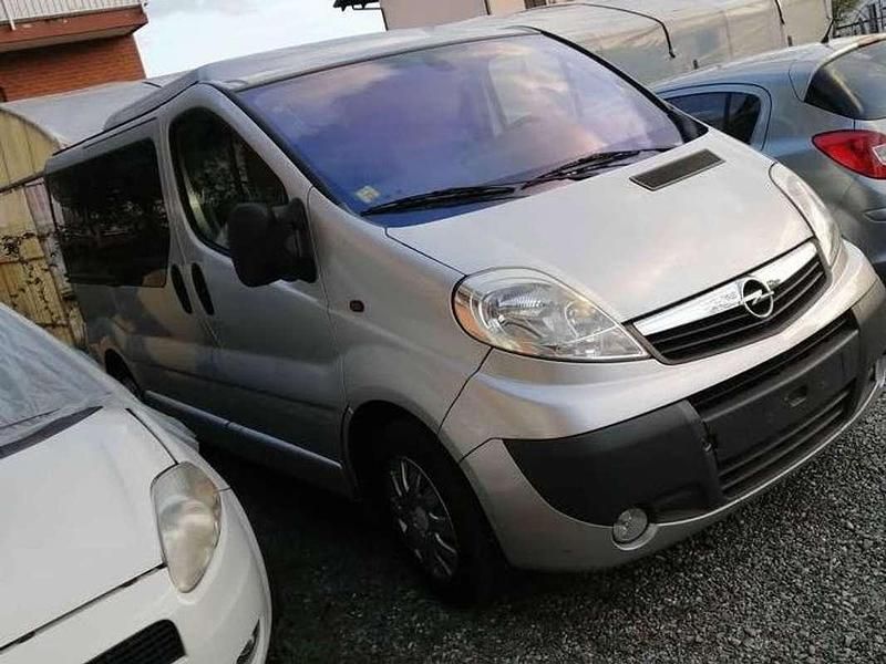 Usata Opel Vivaro 150 CV (110 kW) 2008 Monovolume
