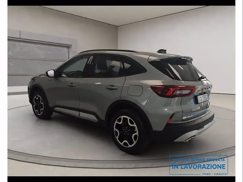 Usata Ford Kuga Active 180 CV (132 kW) 2024 Solar silver SUV