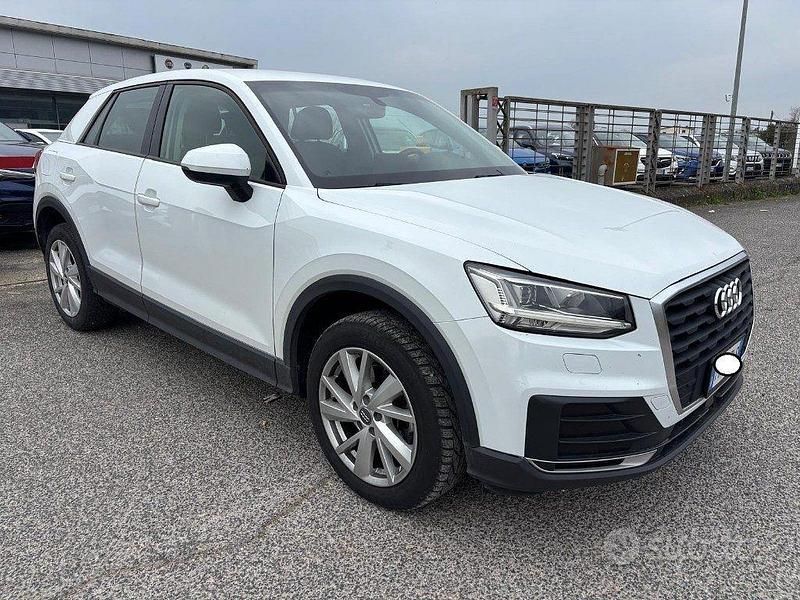 Usata Audi Q2 Design 116 CV (85 kW) 2017 Bianco SUV
