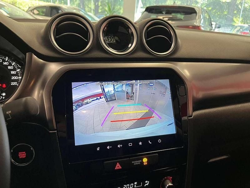 Nuova Suzuki Vitara 110 CV (80 kW) 2026 Argento SUV