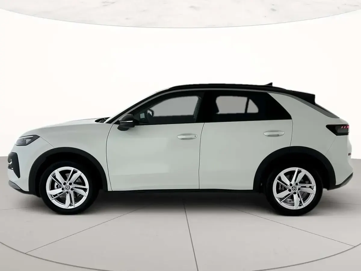 Nuova VW T-Roc Life 150 CV (110 kW) 2026 Pure white nero SUV