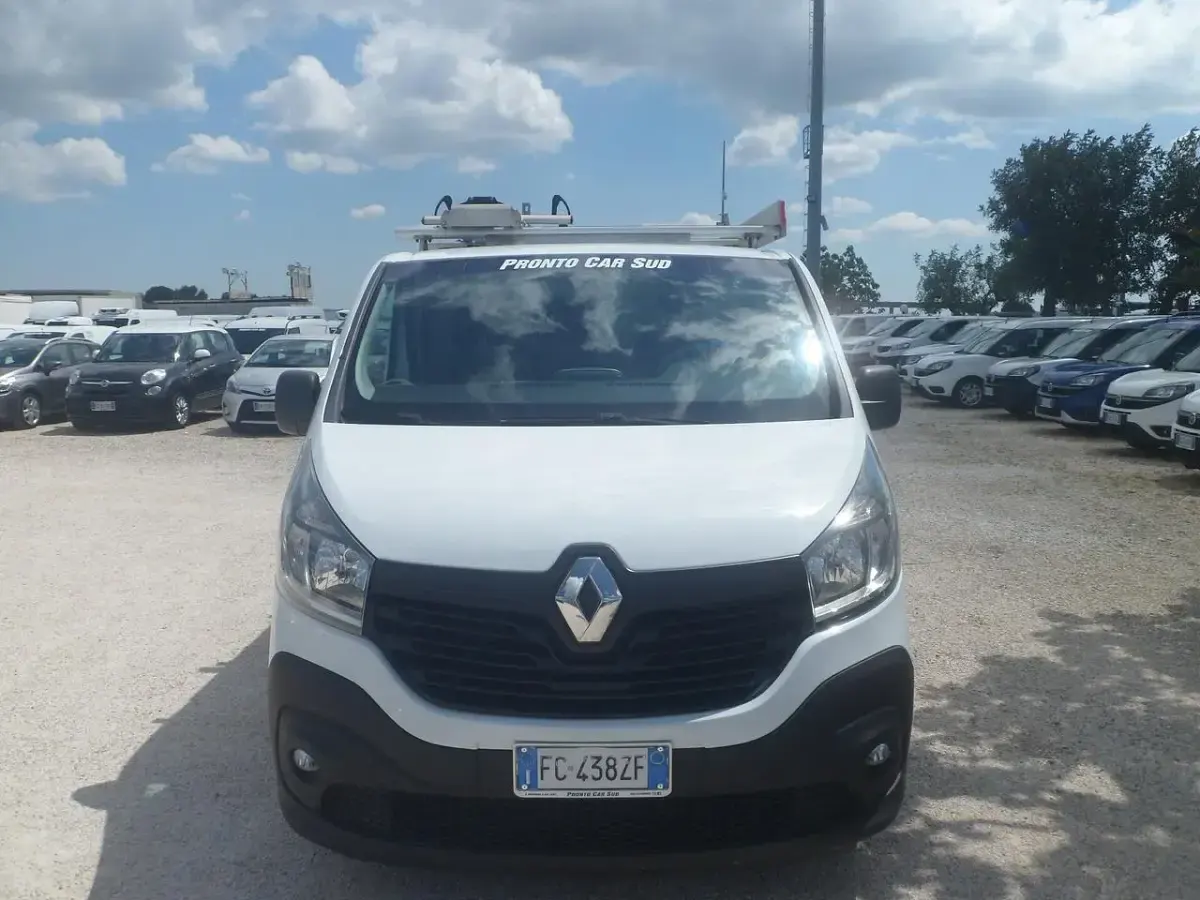 Usata Renault Trafic 120 CV (88 kW) 2017 Bianco Monovolume