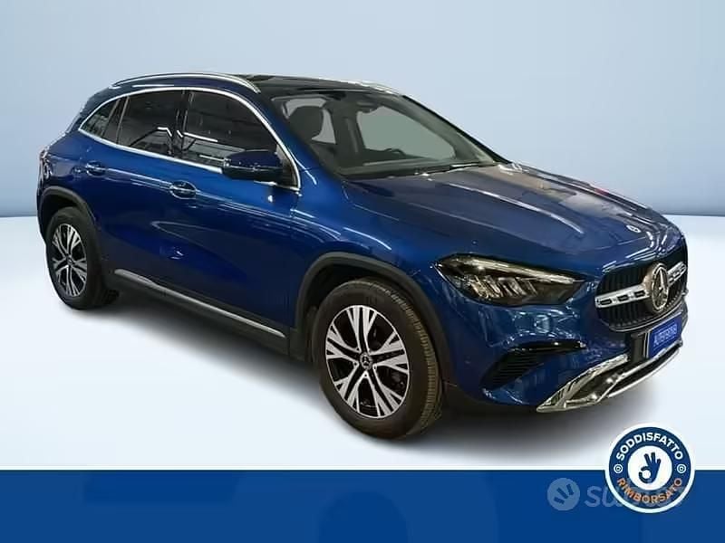 Usata Mercedes GLA200 Advanced Plus 149 CV (109 kW) 2025 Blu SUV