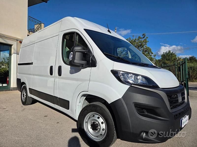 Usata Fiat Ducato 140 CV (102 kW) 2023 Bianco(met.) Furgone