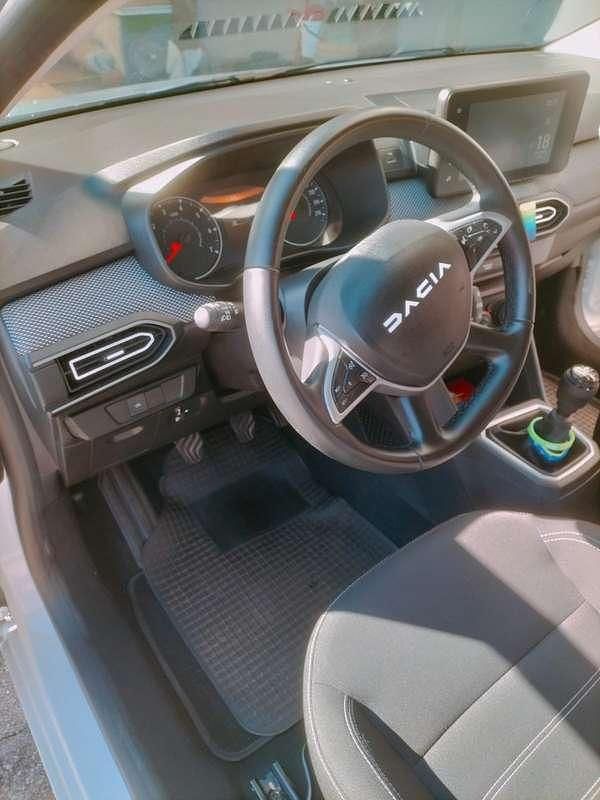 Usata Dacia Sandero Expression 101 CV (74 kW) 2024 Utilitaria