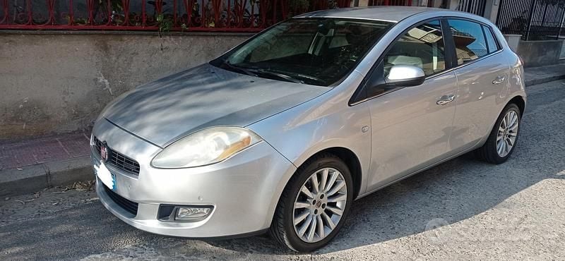 Usata Fiat Bravo 120 CV (88 kW) 2009 Grigio Utilitaria