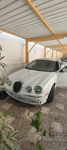 Usata Jaguar S-Type S 238 CV (175 kW) 1999 Bianco Berlina