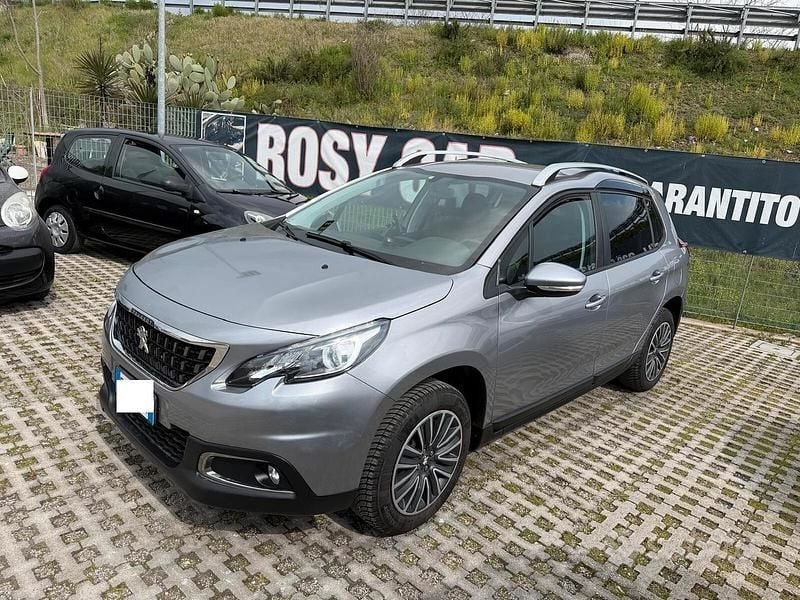 Usata Peugeot 2008 Allure 83 CV (61 kW) 2018 Grigio SUV