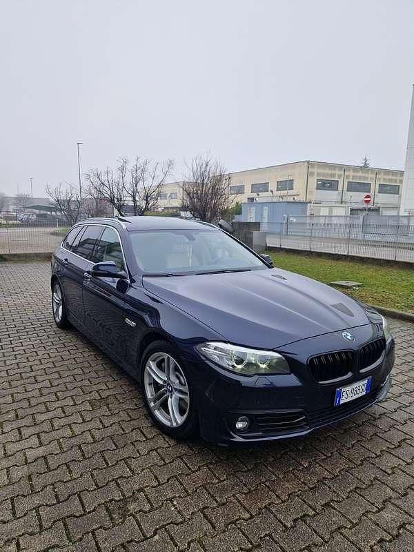 Usata BMW 530 Luxury Line 258 CV (189 kW) 2013 Berlina