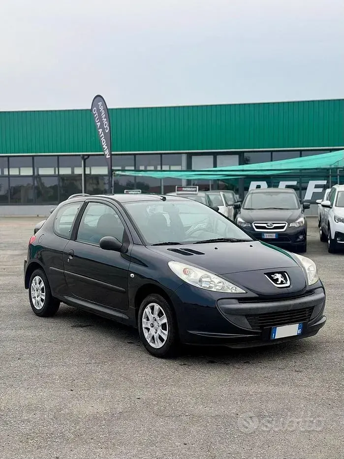 Usata Peugeot 206 60 CV (44 kW) 2011 Nero Berlina