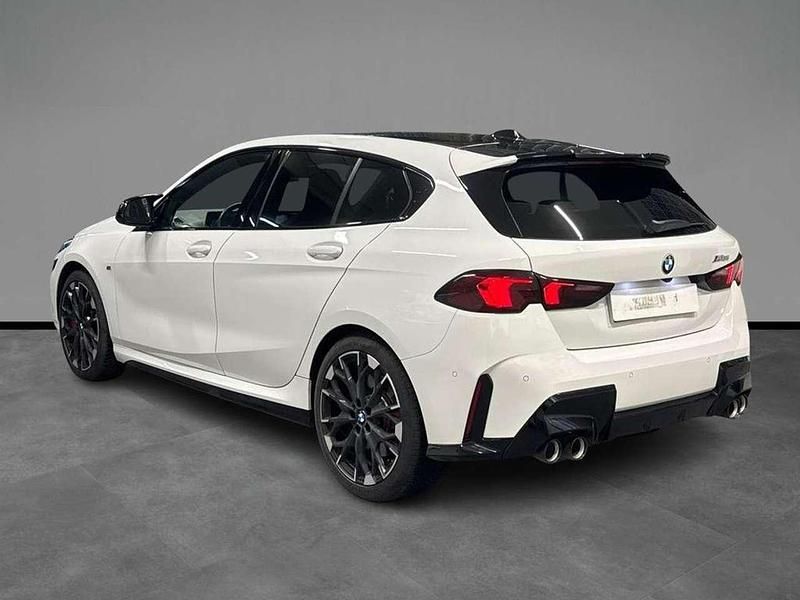 Usata BMW 135 M Sport 300 CV (220 kW) 2024 Alpin white pastello Utilitaria