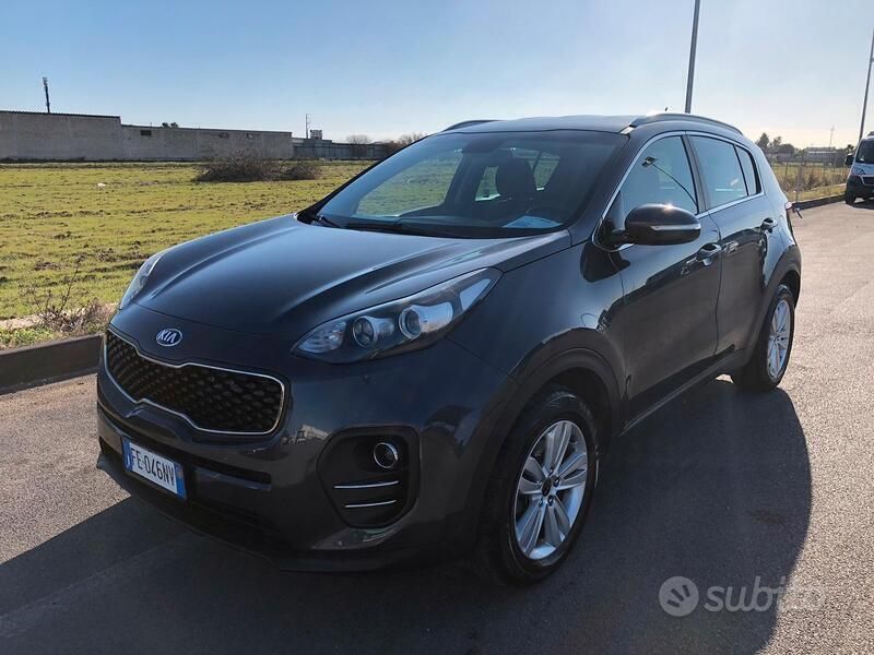 Grigio Usata 2016 Kia Sportage SUV | 12.900 € (Buon prezzo) - Immagine 1/4