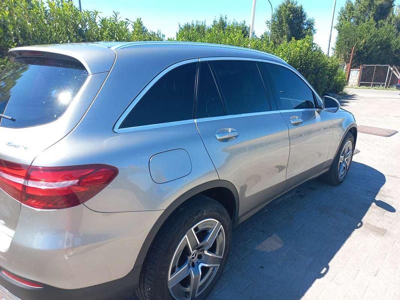 Usata Mercedes GLC300 245 CV (180 kW) 2019 Grigio SUV
