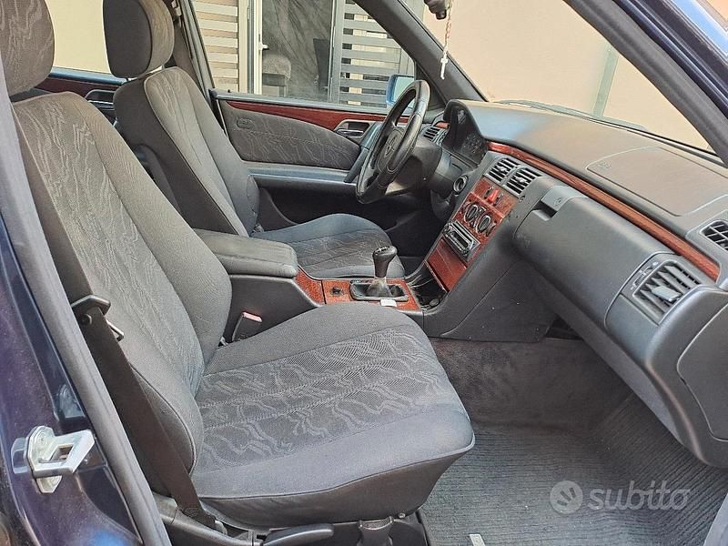 Usata Mercedes E290 1996 Berlina