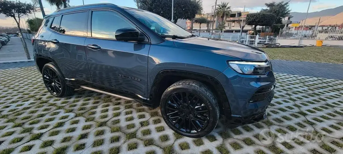 Usata Jeep Compass 131 CV (96 kW) 2024 Blu SUV