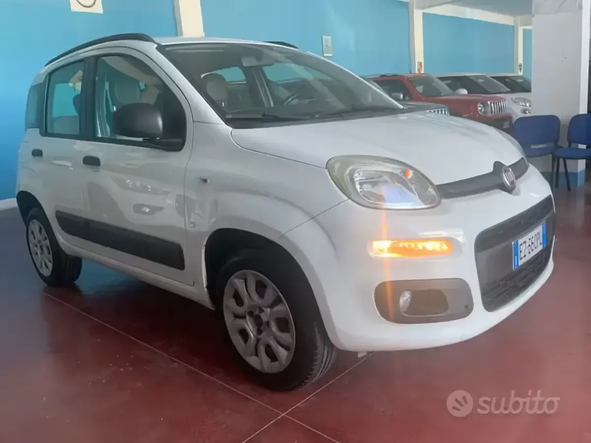 Usata Fiat Panda Easy 80 CV (58 kW) 2015 Bianco Utilitaria