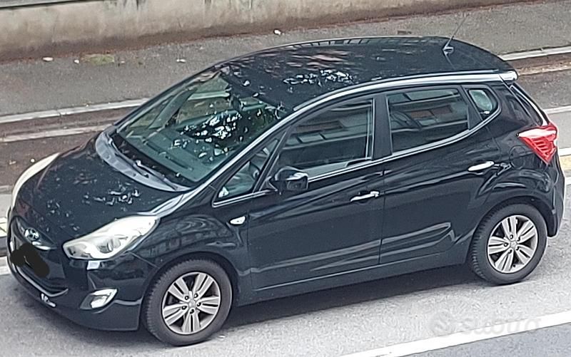 Nero Usata 2011 Hyundai ix20 Due volumi | 3500 € (Cara) - Immagine 1/4