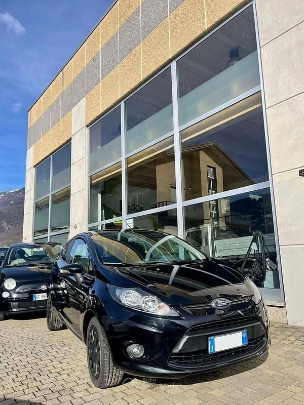 Usata Ford Fiesta Titanium 82 CV (60 kW) 2011 Nero Utilitaria
