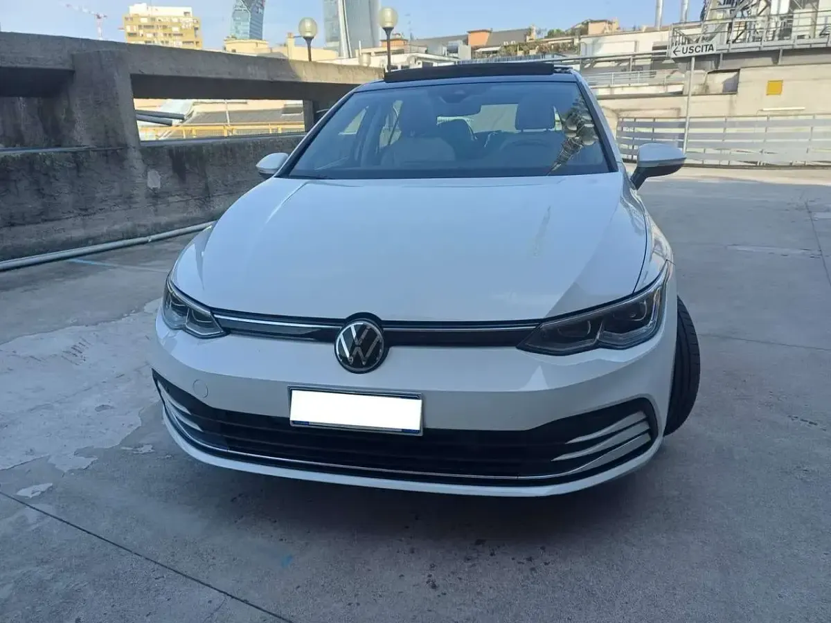 Usata VW Golf VIII Style 150 CV (110 kW) 2020 Bianco Berlina