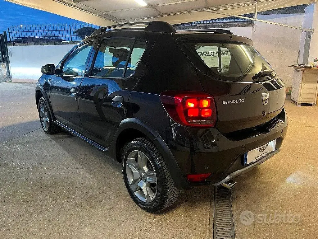 Usata Dacia Sandero Stepway 101 CV (74 kW) 2020 Nero Berlina