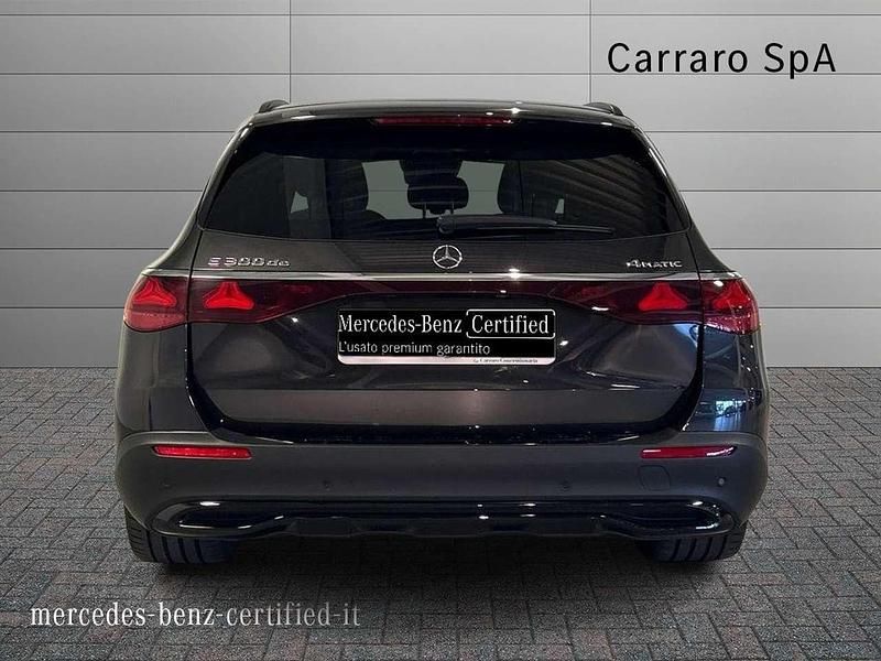 Usata Mercedes E300 Premium Plus 197 CV (144 kW) 2025 Grigio grafite Station wagon