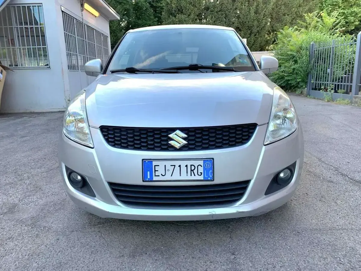 Usata Suzuki Swift GL 94 CV (69 kW) 2011 Grigio Utilitaria