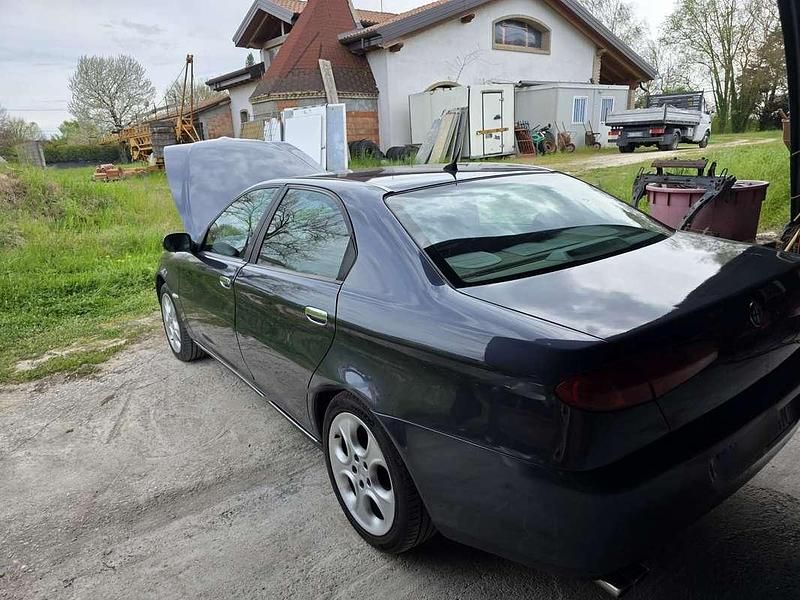 Usata Alfa Romeo 166 190 CV (139 kW) 1999 Nero Berlina