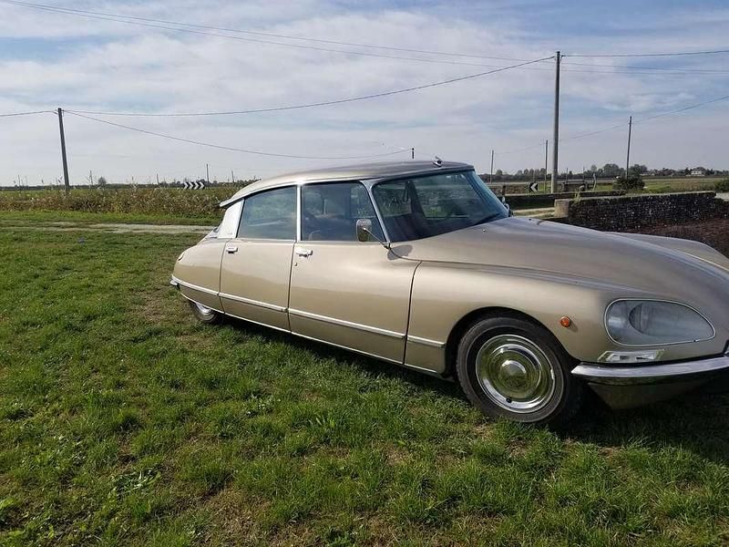 Usata Citroën DS 124 CV (91 kW) 1972 Bronzo Berlina