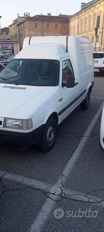 Usata Fiat Fiorino 63 CV (46 kW) 2000 Monovolume