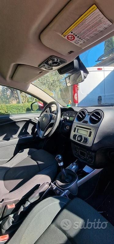 Usata Alfa Romeo MiTo 135 CV (99 kW) 2011 Rosso Utilitaria
