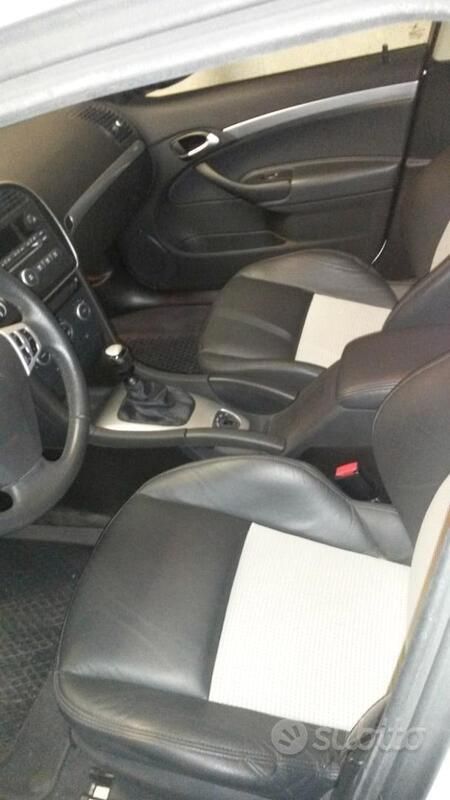 Usata Saab 9-3 160 CV (117 kW) 2012 Bianco Station wagon