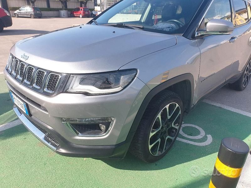 Usata Jeep Compass Limited 140 CV (102 kW) 2019 Grigio SUV