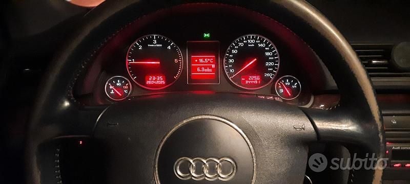 Usata Audi A4 130 CV (95 kW) 2004 Blu Berlina